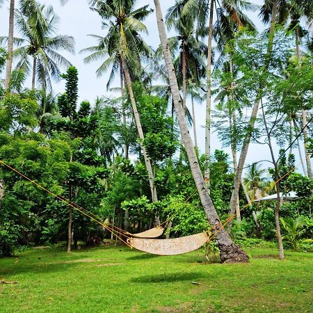 Bahandi Beach Lodge Mambajao Exteriör bild
